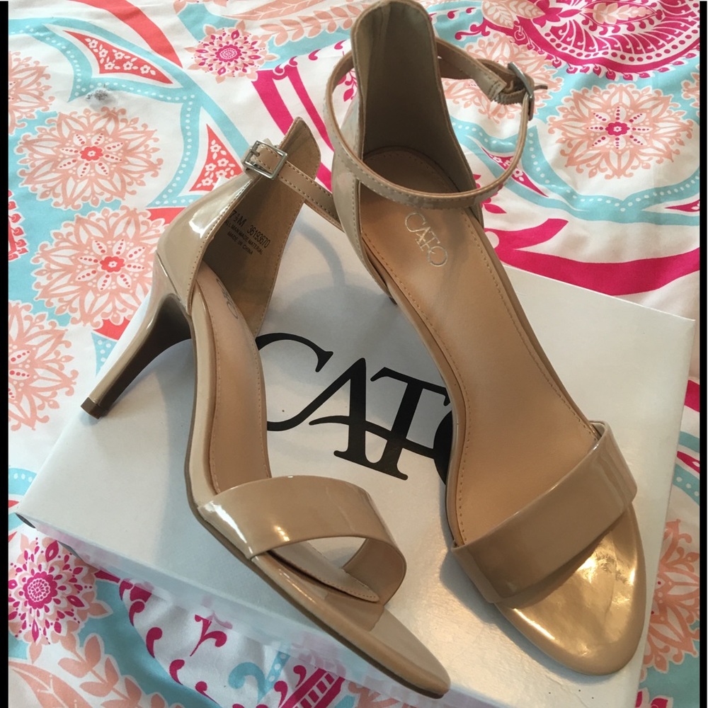 Cato sz 7 1/2 heels NWOT